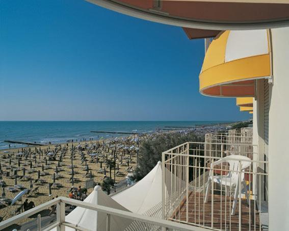 Hotel Montecarlo Lido di Jesolo Exterior photo